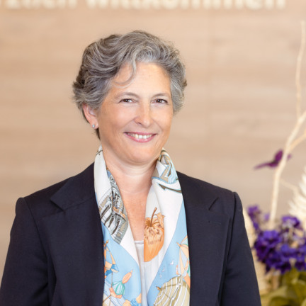 Jacqueline Suter