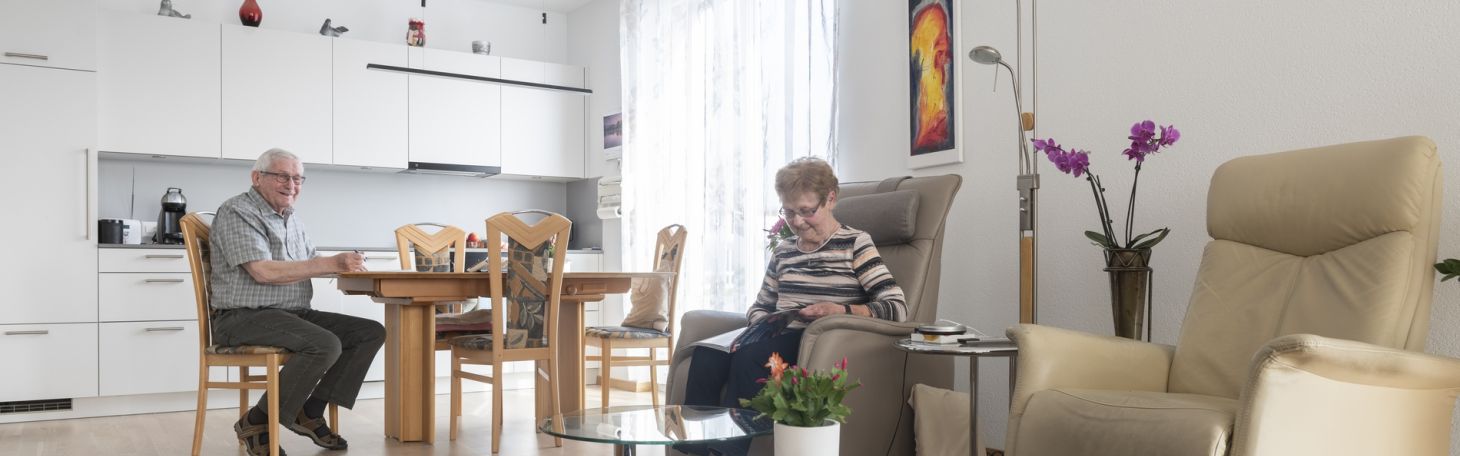 Mann und Frau in der Küche