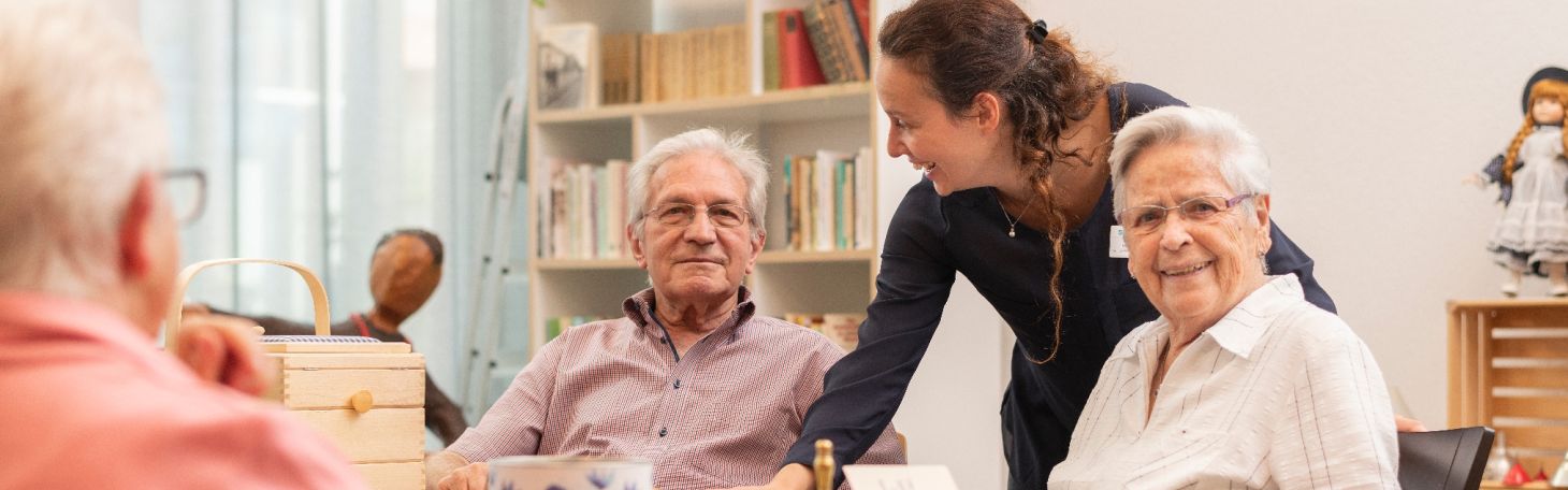 drei Personen bei der Aktivierung