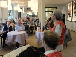 Am singen