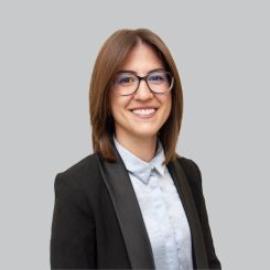 Giulia Arvaneh-Ratti, Geschäftsführung