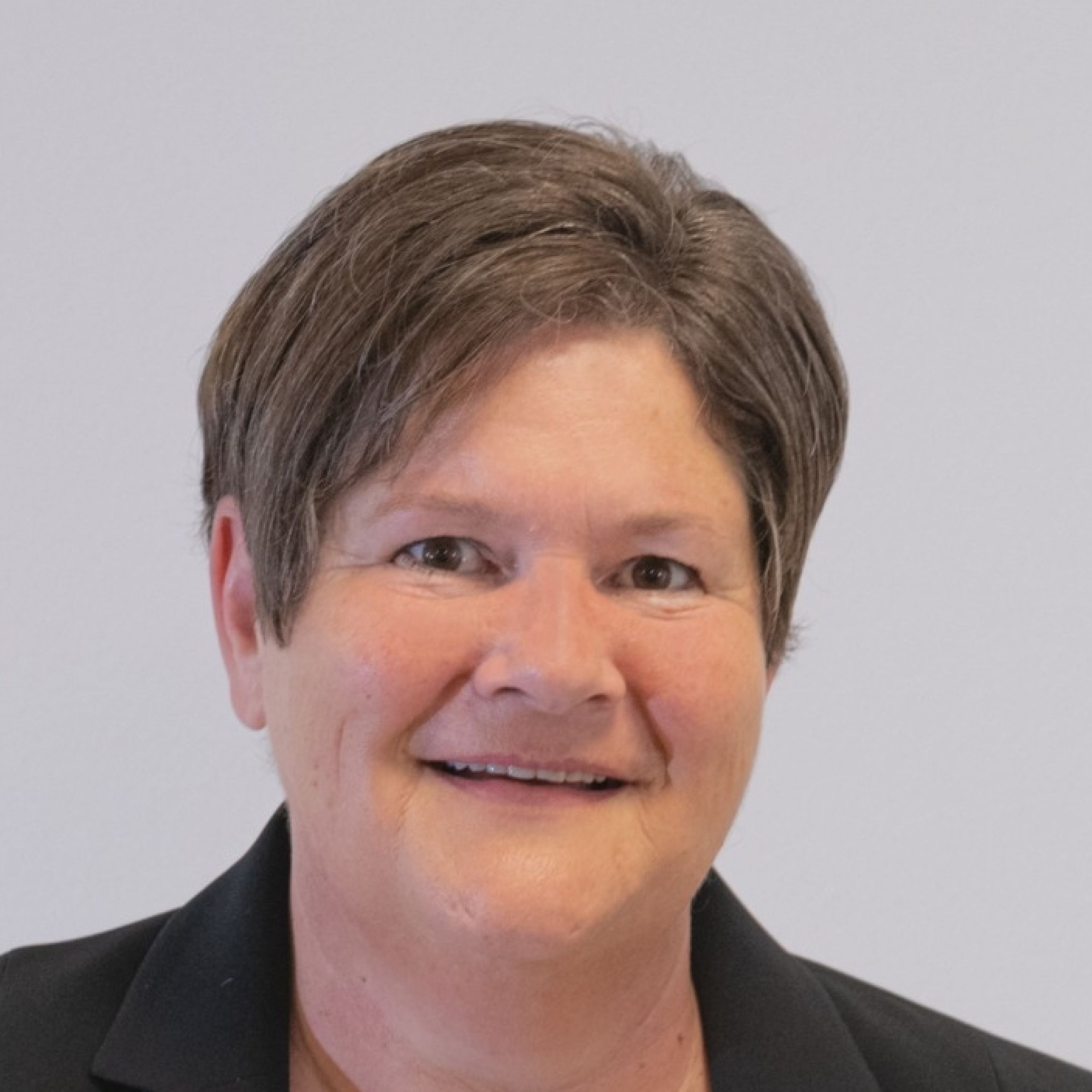 Karin Lüthold, Geschäftsleiterin