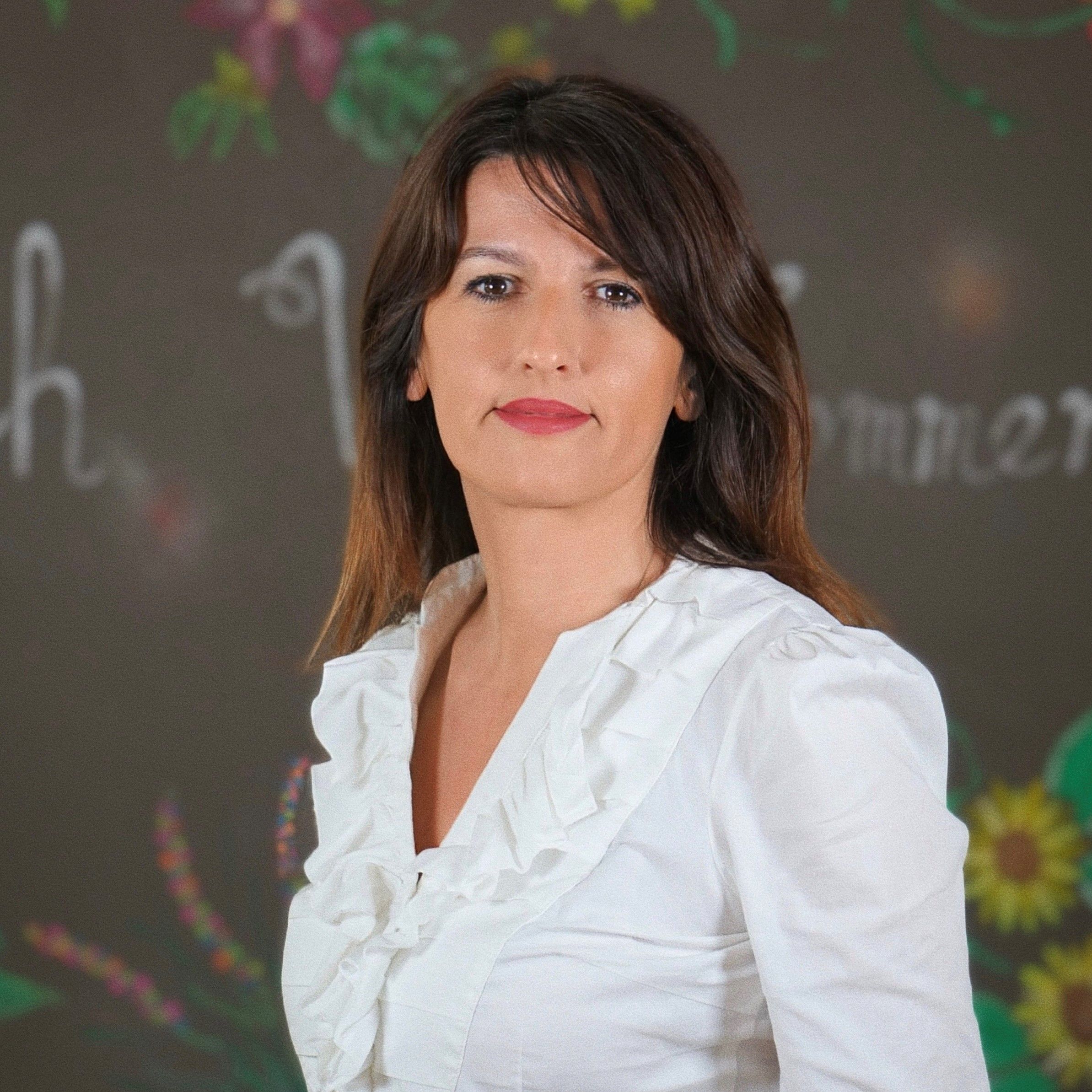 Aida Foco, Geschäftsführung