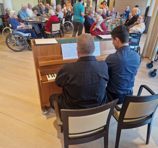 4-händiges Klavierkonzert