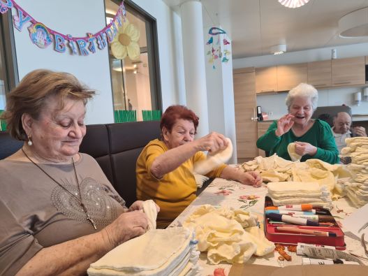 Unsere Bewohnenden helfen auch im Haushalt :-)