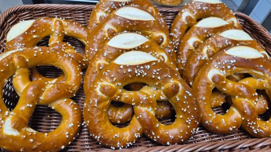 Unser kleines, aber feines Oktoberfest mit Schmankerln und Live-Musik hat allen gefallen