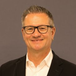 Helmut Lerzer, Geschäftsführer