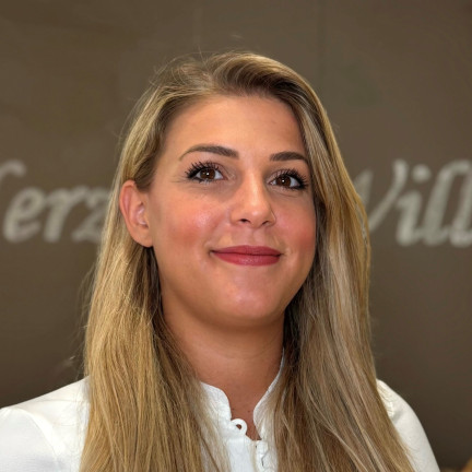 Almedina Sinani
