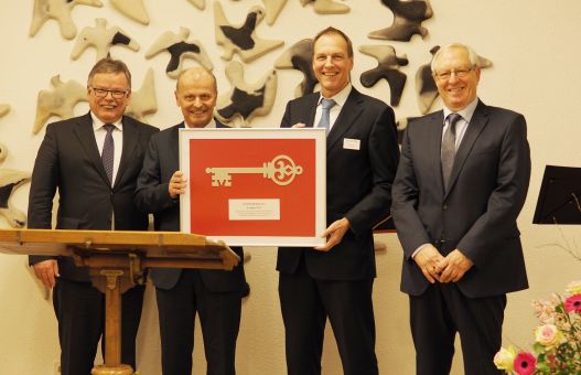 Betagtenheim Zollikofen: Schlüsselübergabe an Senevita