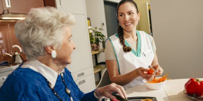 Wir helfen im Haushalt