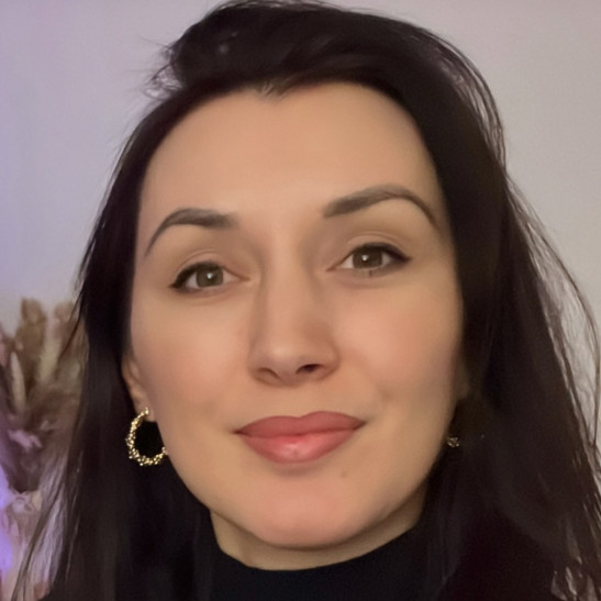 Besjana Demi Pflegehelferin SRK in der Senevita Bernerrose