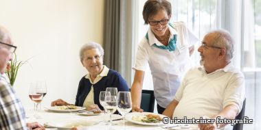 Senevita, Mittagessen, Altersheim