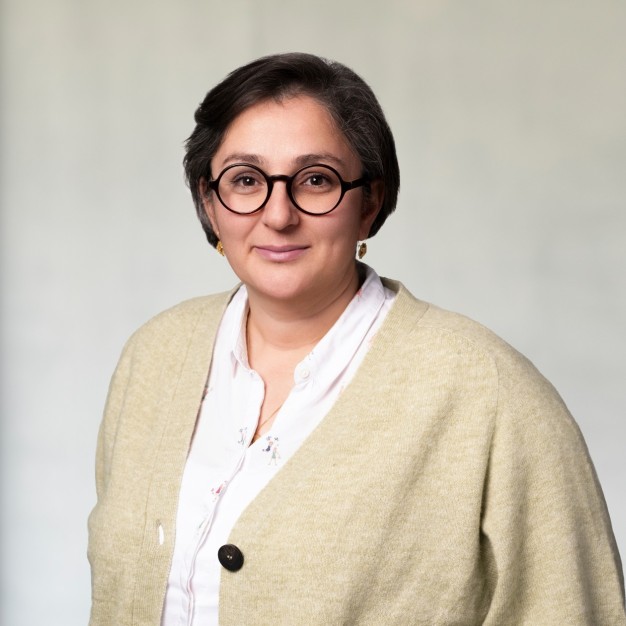 Medine Sar, Pflegedienstleiterin